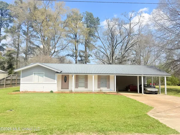 $159,000 | 112 Devalda Drive, Duck Hill, MS 38925
