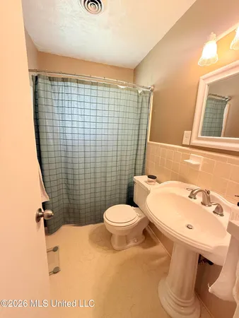 $159,000 | 112 Devalda Drive, Duck Hill, MS 38925