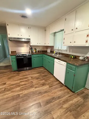 $159,000 | 112 Devalda Drive, Duck Hill, MS 38925