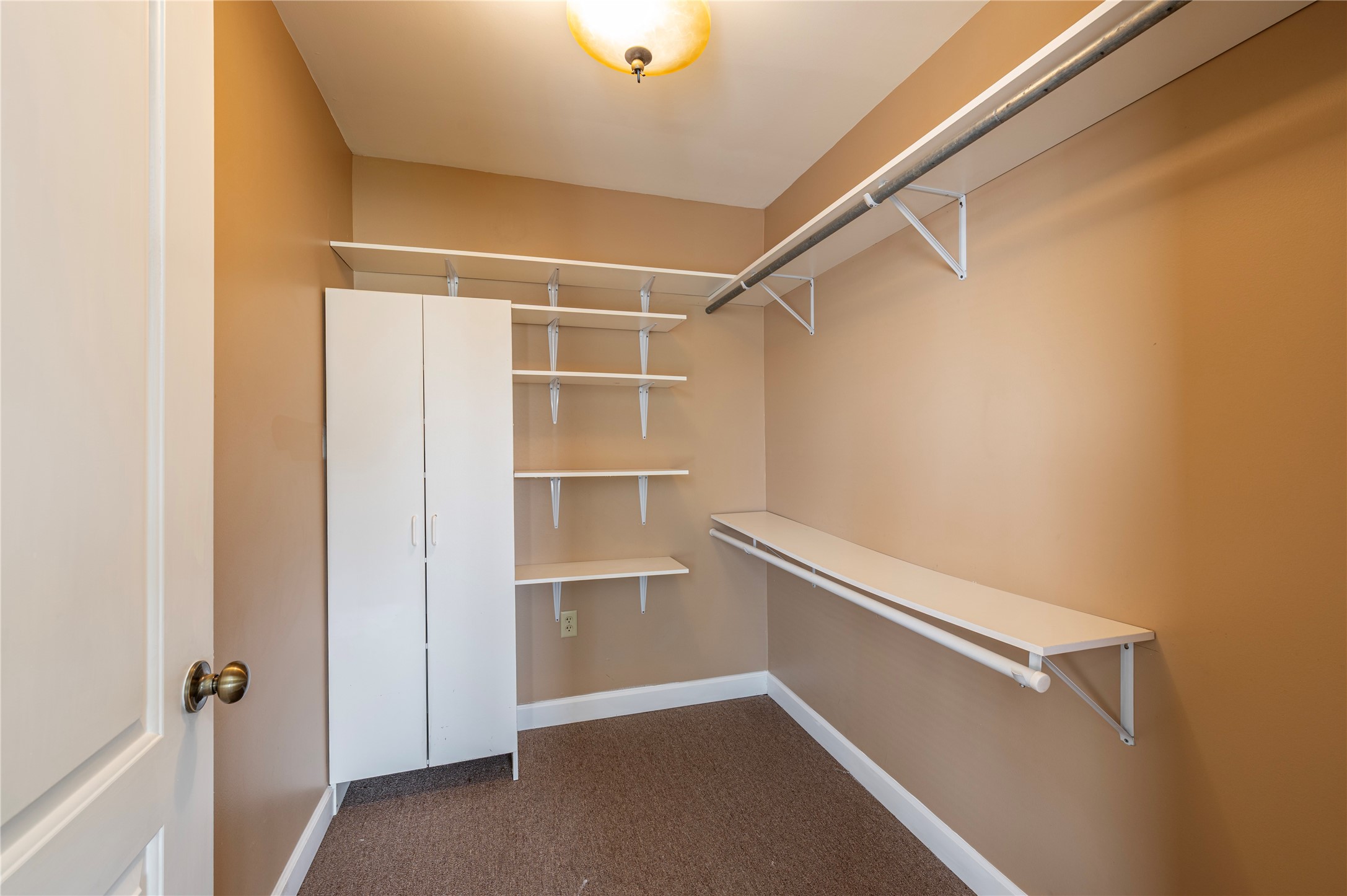 805 Chestnut Street La Marque, TX 77568 - Photo 19 of 26 a view of an empty walk in closet