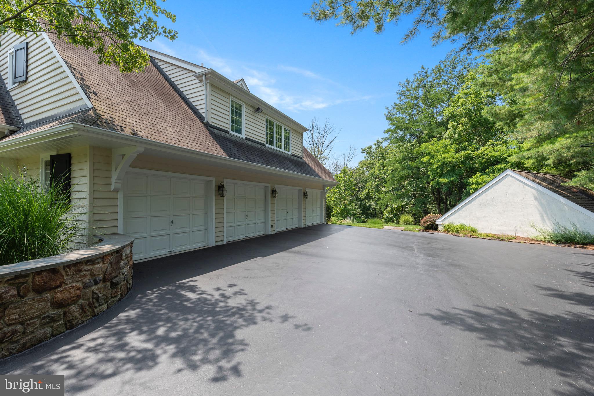 720 Church Road Wayne, PA 19087 - Photo 4 of 45