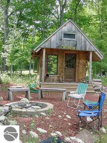 788 East Valley Road Maple City, MI 49664 - Photo 8 of 9 1656511-7.JPG