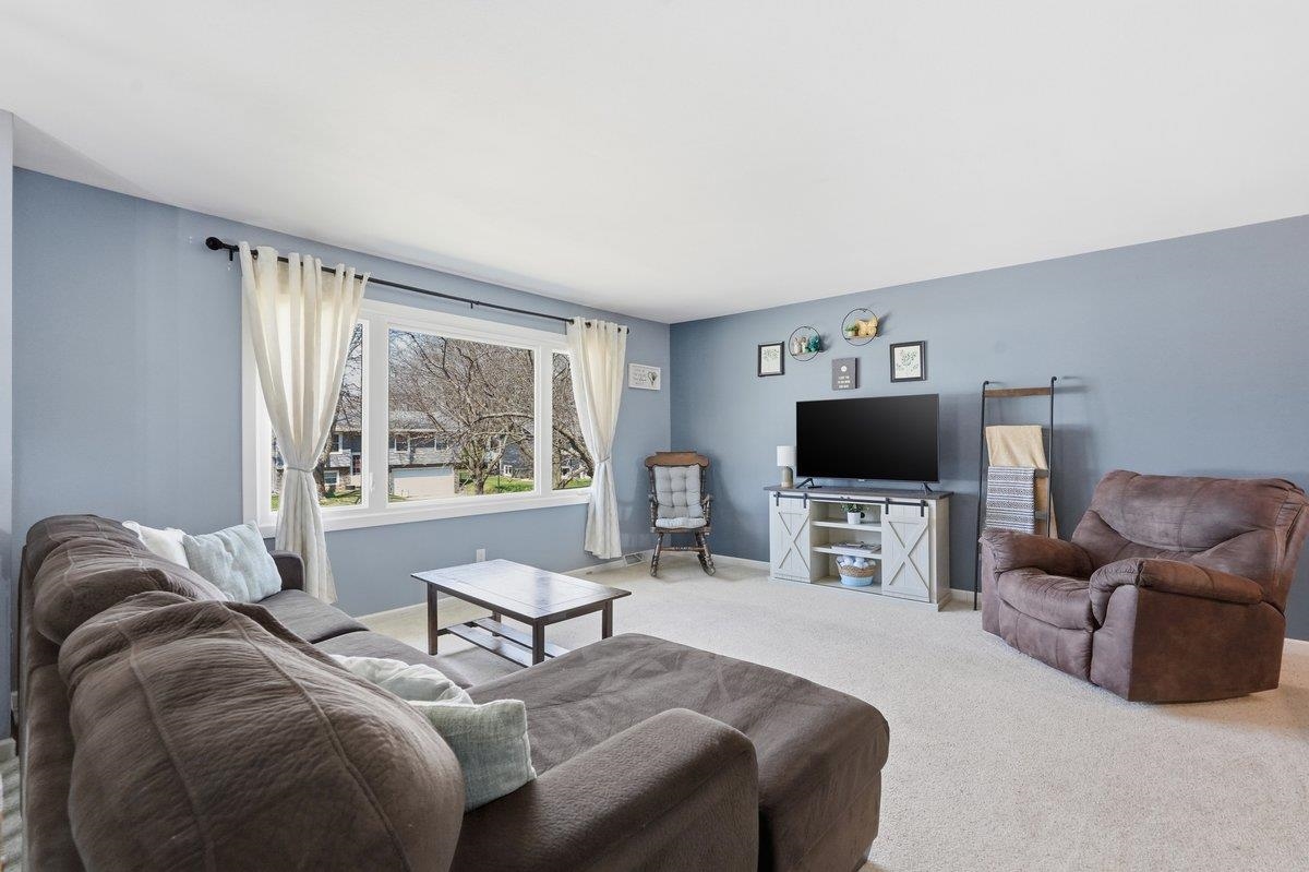 3105 Gerald Street Madison, WI 53704 - Photo 6 of 38