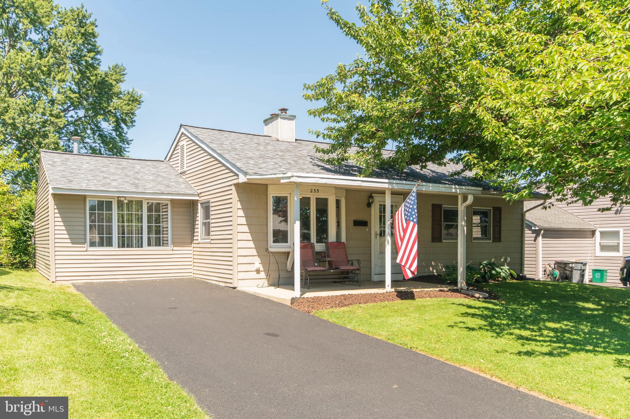 235 Doone Road Fairless Hills, PA 19030 - Photo 2 of 31 Gallery Image 2