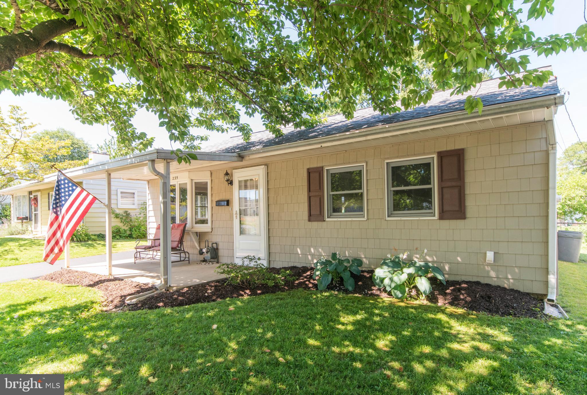 235 Doone Road Fairless Hills, PA 19030 - Photo 4 of 31 Gallery Image 4