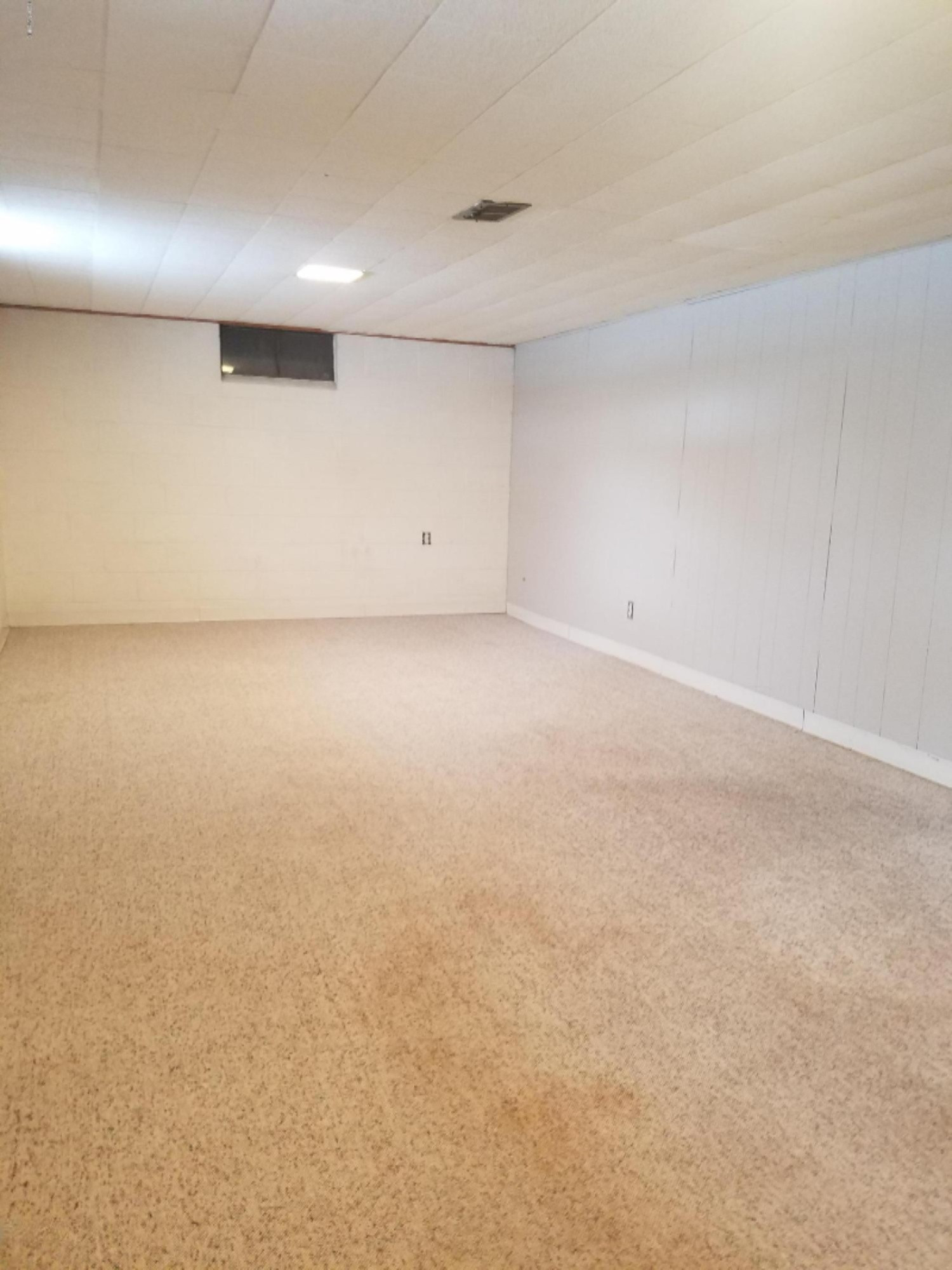 1101 Hampden Road Muskegon, MI 49441 - Photo 17 of 21 20171209_152403
