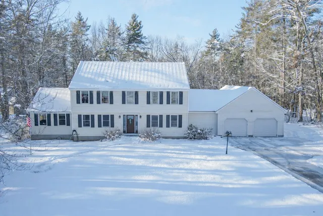 $775,000 | 22 Parker Drive, Merrimack, NH 03054