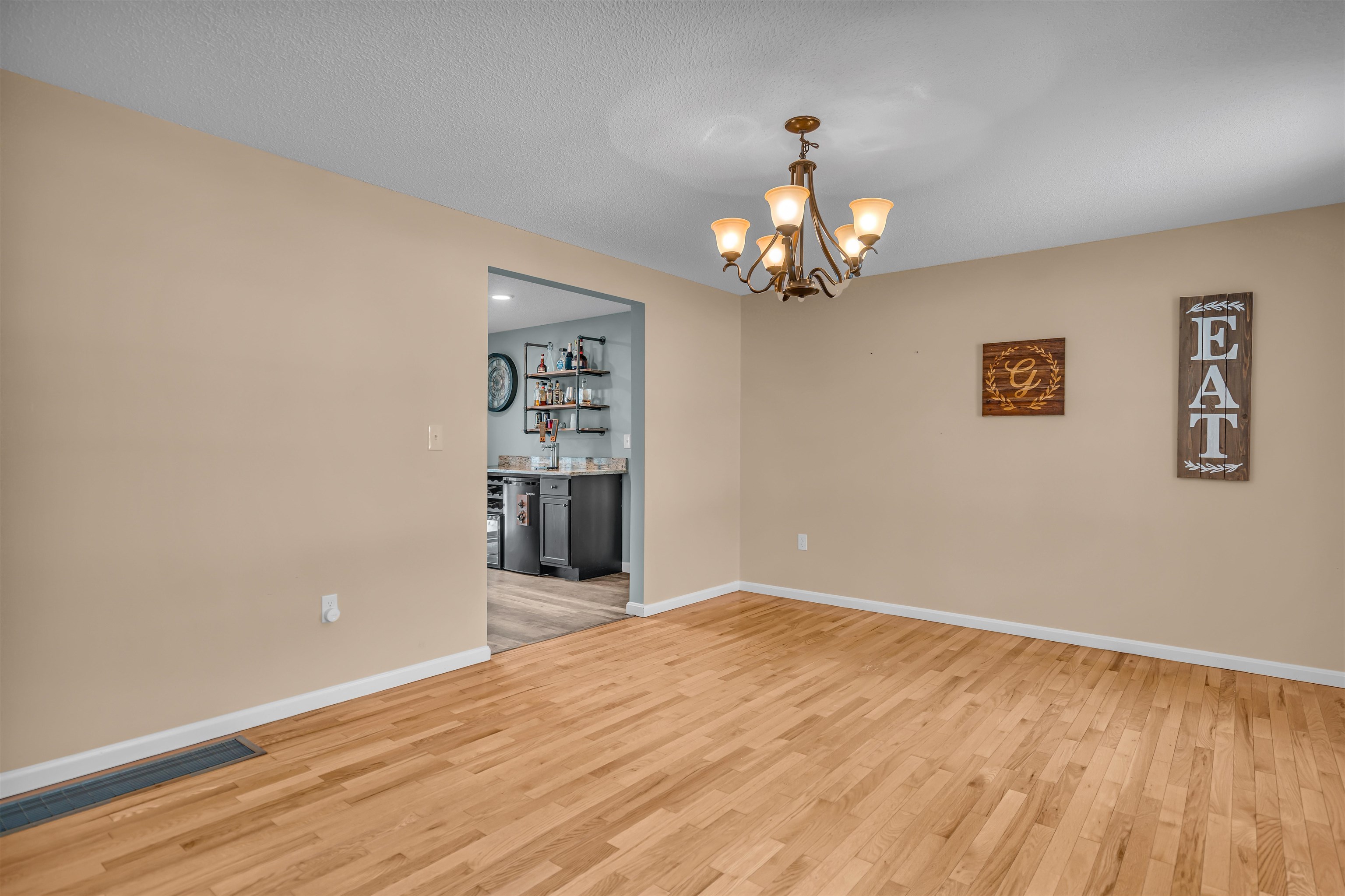 22 Parker Drive Merrimack, NH 03054 - Photo 14 of 32