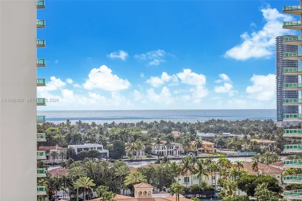 $4,900 | 20000 East Country Club Drive, Unit 1211, Aventura, FL 33180