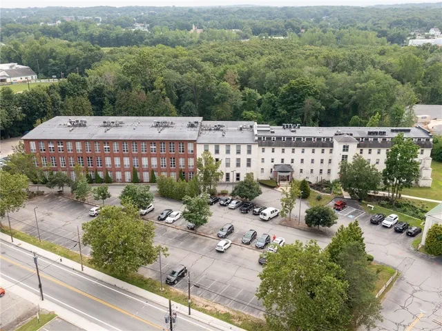 $260,000 | 494 Woonasquatucket Avenue, Unit 107, North Providence, RI 02911