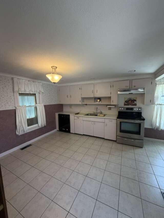 131 Beach Street Saco, ME 04072 - Photo 10 of 37 Cotsis.10