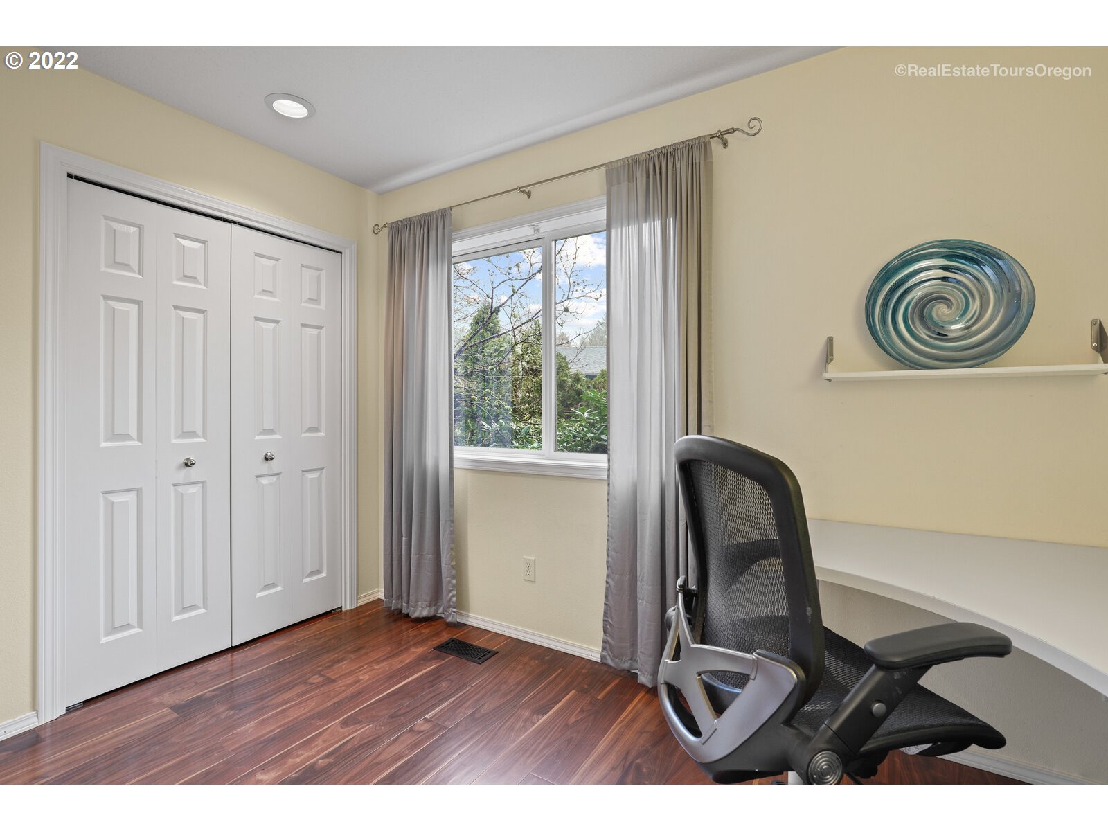 Gallery Image 6