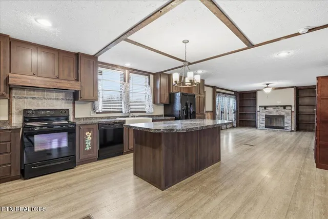 $295,000 | 1216 Lookout Drive, Rutledge, TN 37861