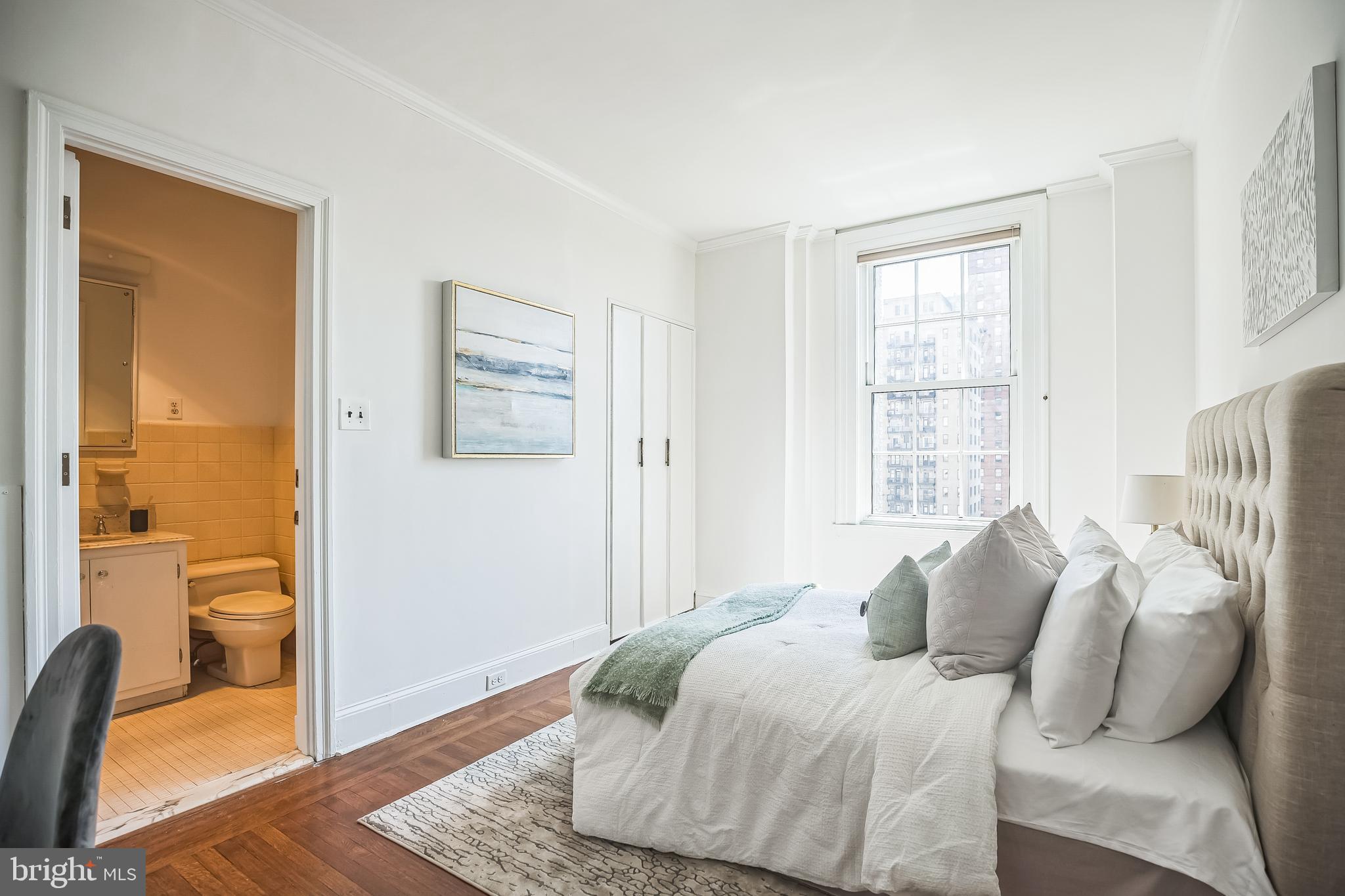 1800 Rittenhouse Square, Unit 902 Philadelphia, PA 19103 - Photo 16 of 21 2nd Bedroom w. Ensuite Bath
