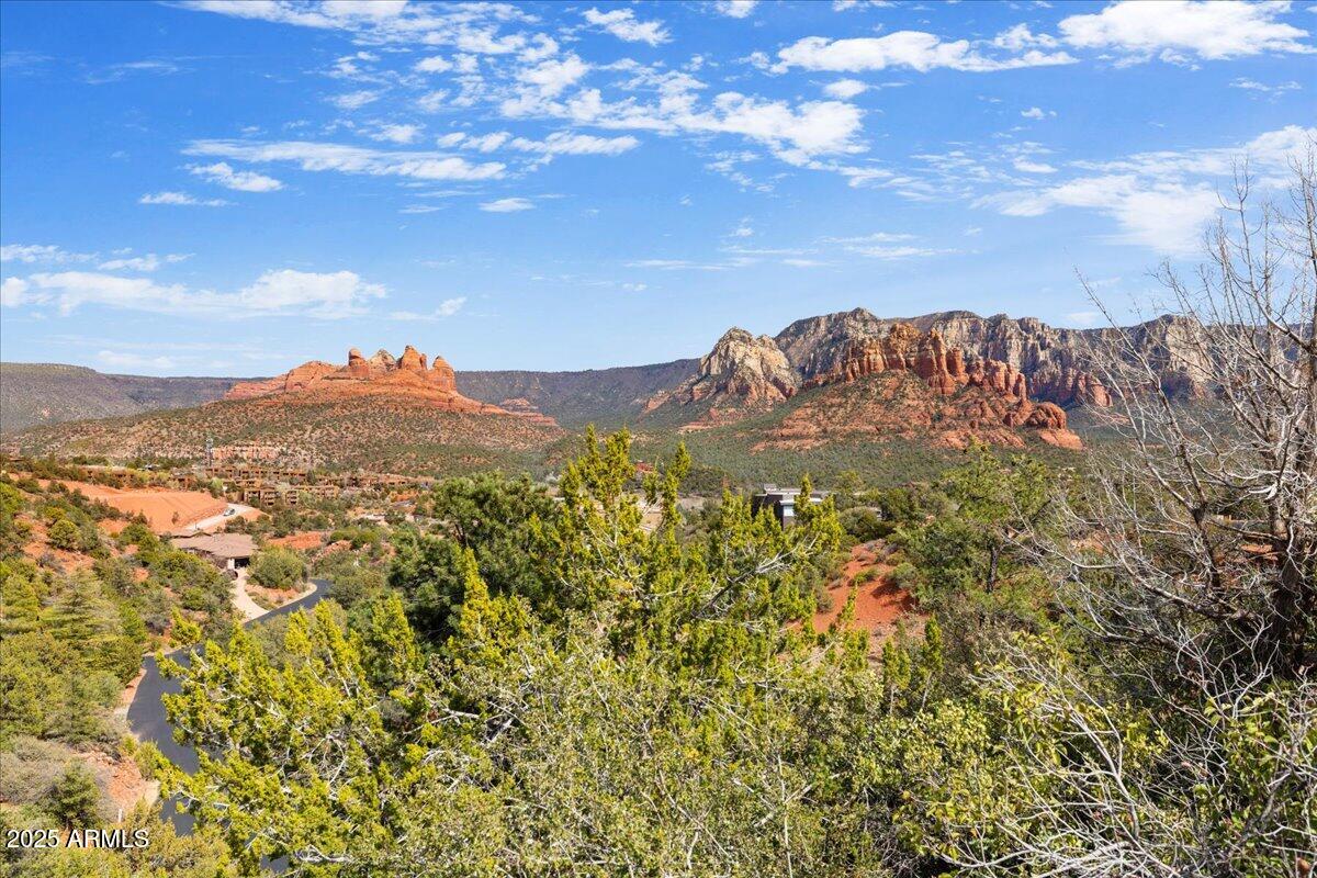 95 Lucerne Road Sedona, AZ 86336 - Photo 18 of 51 Majestic Red Rock Vistas
