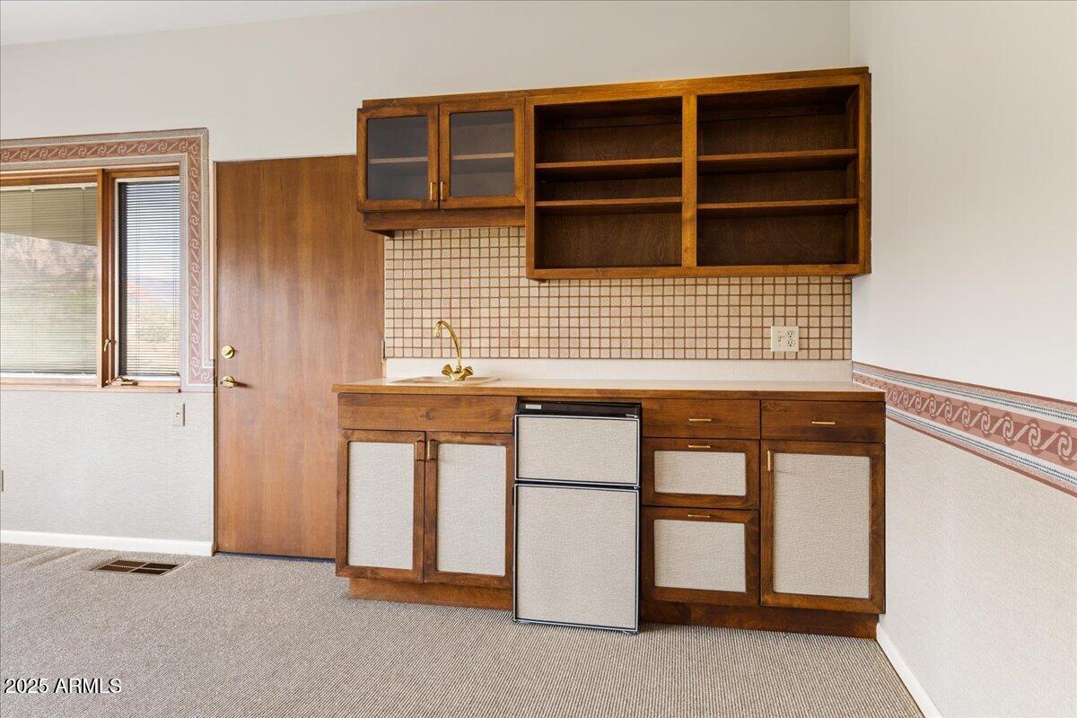 95 Lucerne Road Sedona, AZ 86336 - Photo 35 of 51 Guest Suite Bar