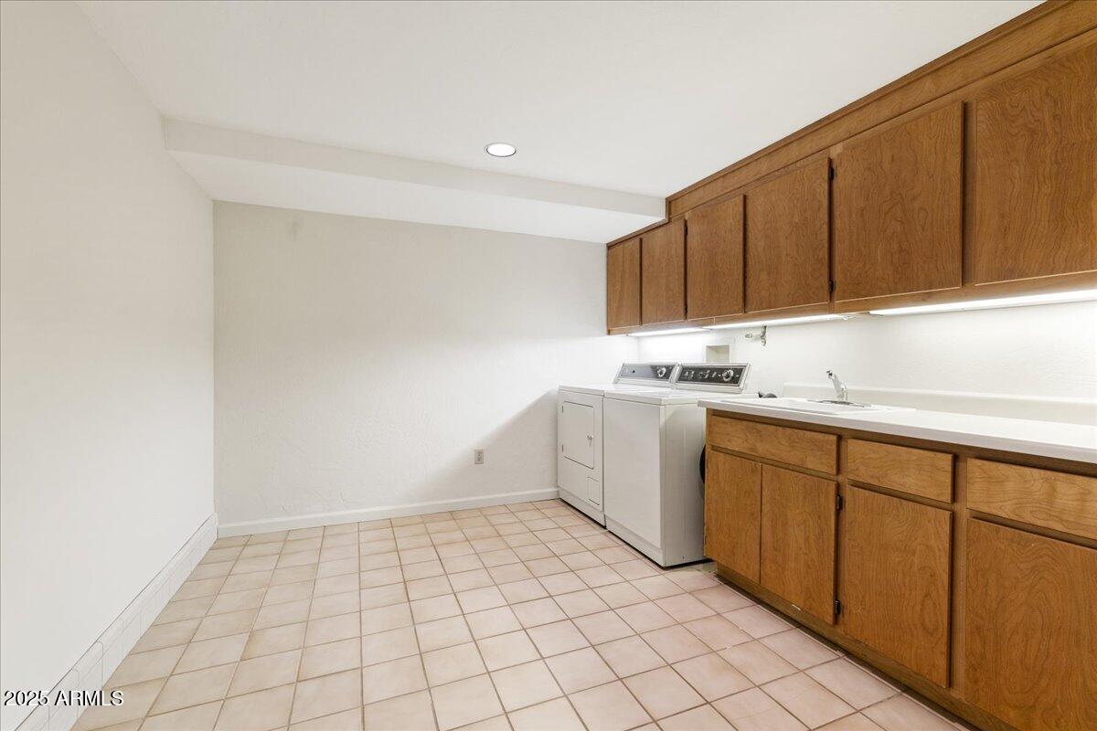 95 Lucerne Road Sedona, AZ 86336 - Photo 42 of 51 Lower Level Laundry Room