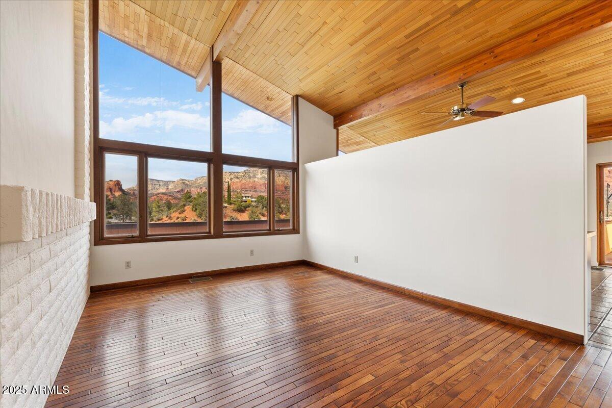 95 Lucerne Road Sedona, AZ 86336 - Photo 8 of 51 Vaulted Splendor in the Dining Room
