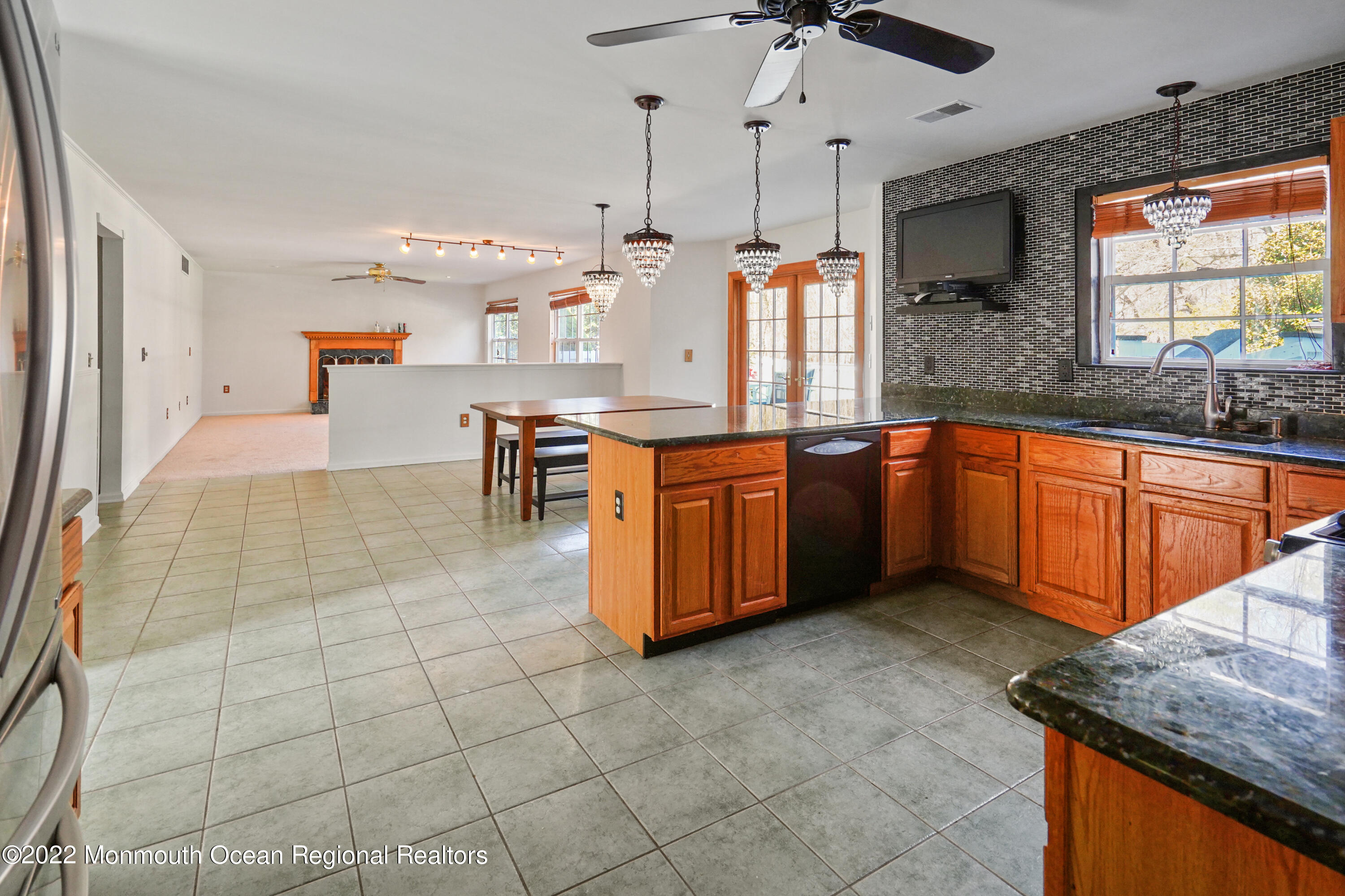 6 Bryce Canyon Road Howell, NJ 07731 - Photo 12 of 42 Kitchen