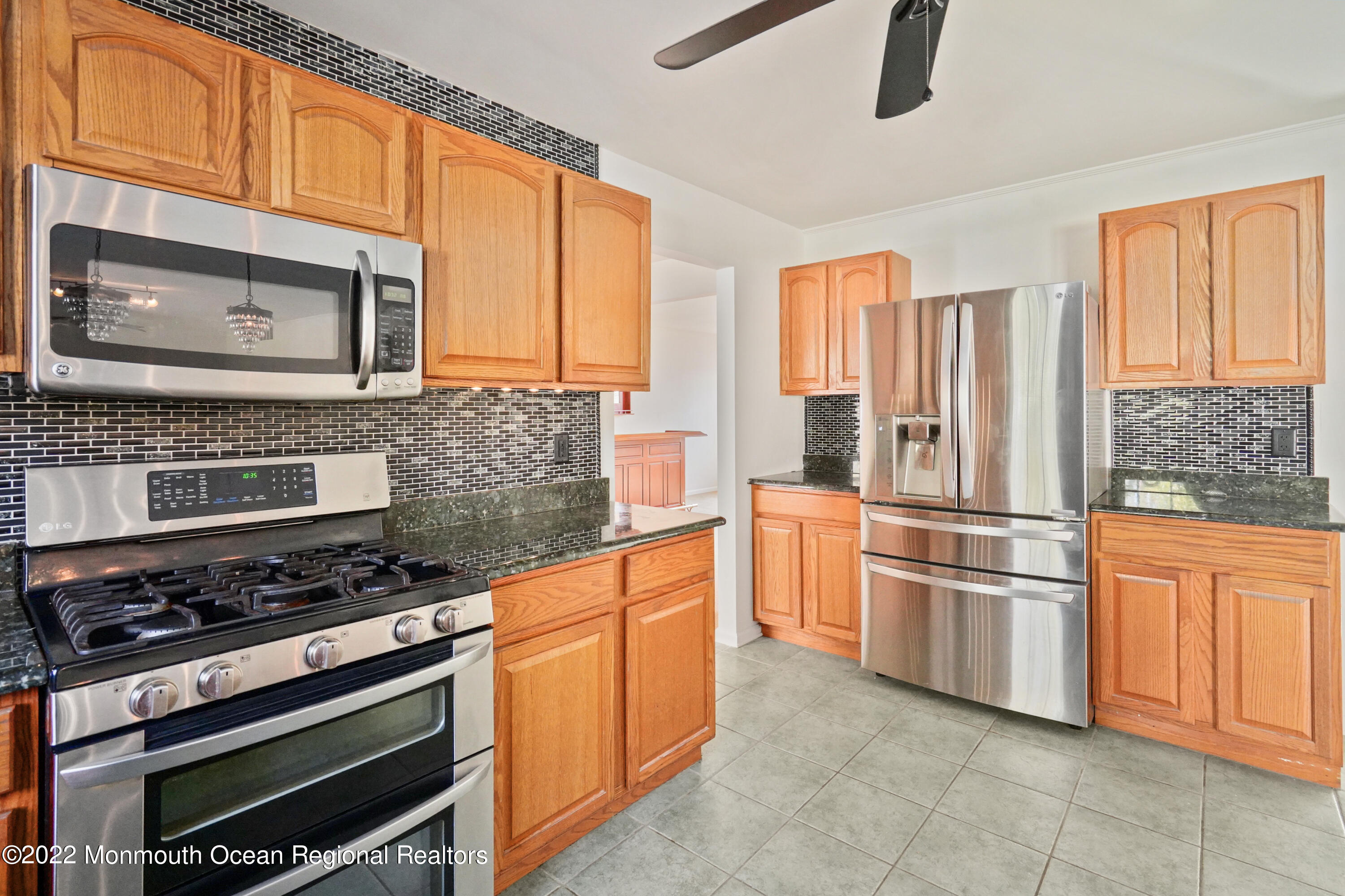 6 Bryce Canyon Road Howell, NJ 07731 - Photo 13 of 42 Kitchen