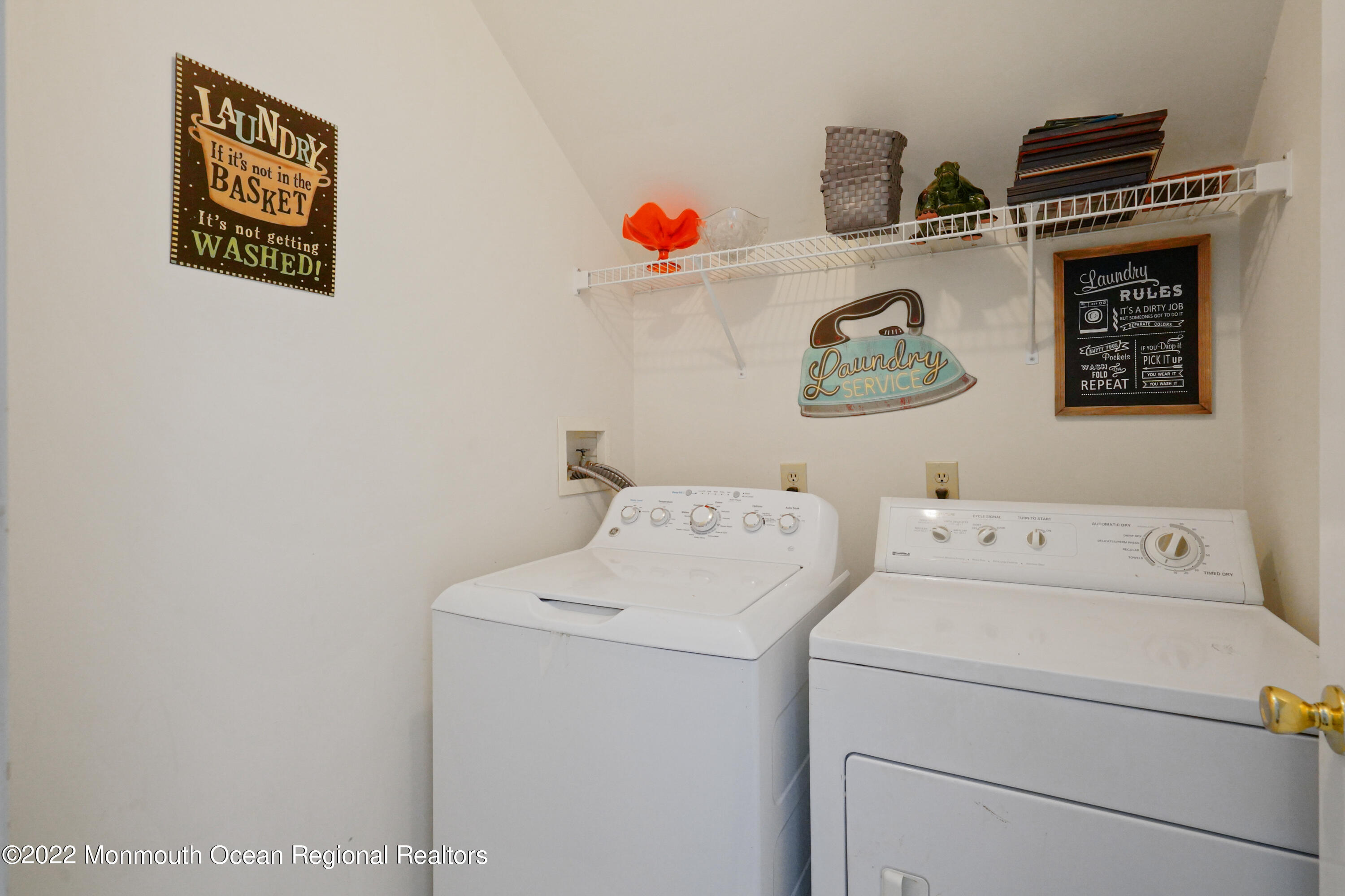 6 Bryce Canyon Road Howell, NJ 07731 - Photo 35 of 42 Laundry Room