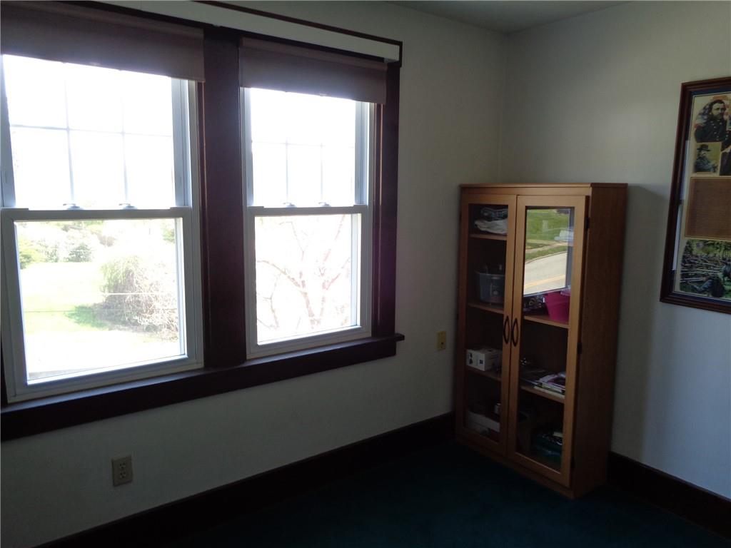 341 Butler Street Springdale, PA 15144 - Photo 15 of 23 Gallery Image 15