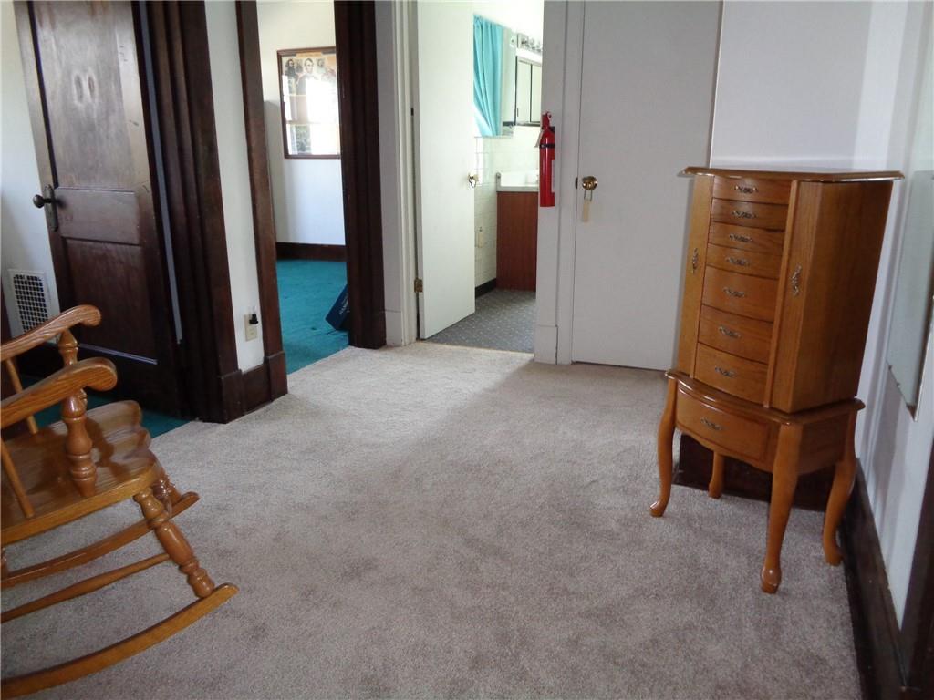341 Butler Street Springdale, PA 15144 - Photo 17 of 23 Gallery Image 17