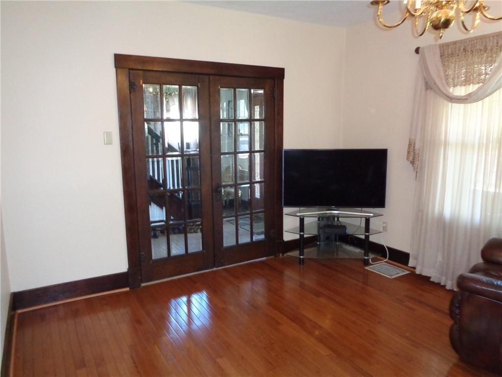 341 Butler Street Springdale, PA 15144 - Photo 8 of 23 Gallery Image 8
