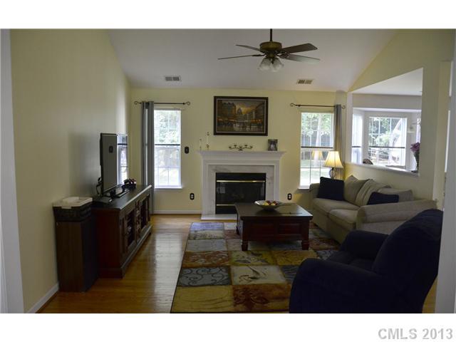 6311 Nevin Road Charlotte, NC 28262 - Photo 6 of 16
