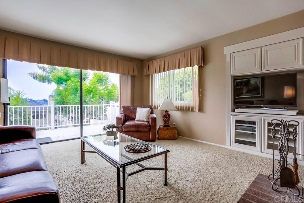 1823 Ivy Road Oceanside, CA 92054 - Photo 7 of 25