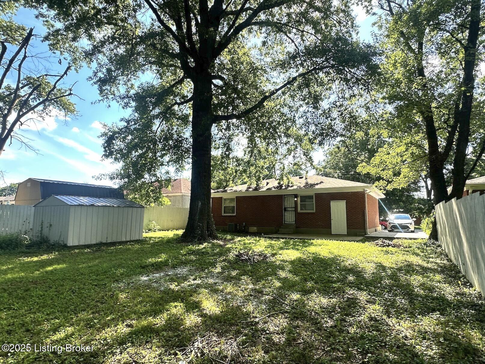 5111 Rangoon Way Louisville, KY 40218 - Photo 19 of 19 IMG_5146