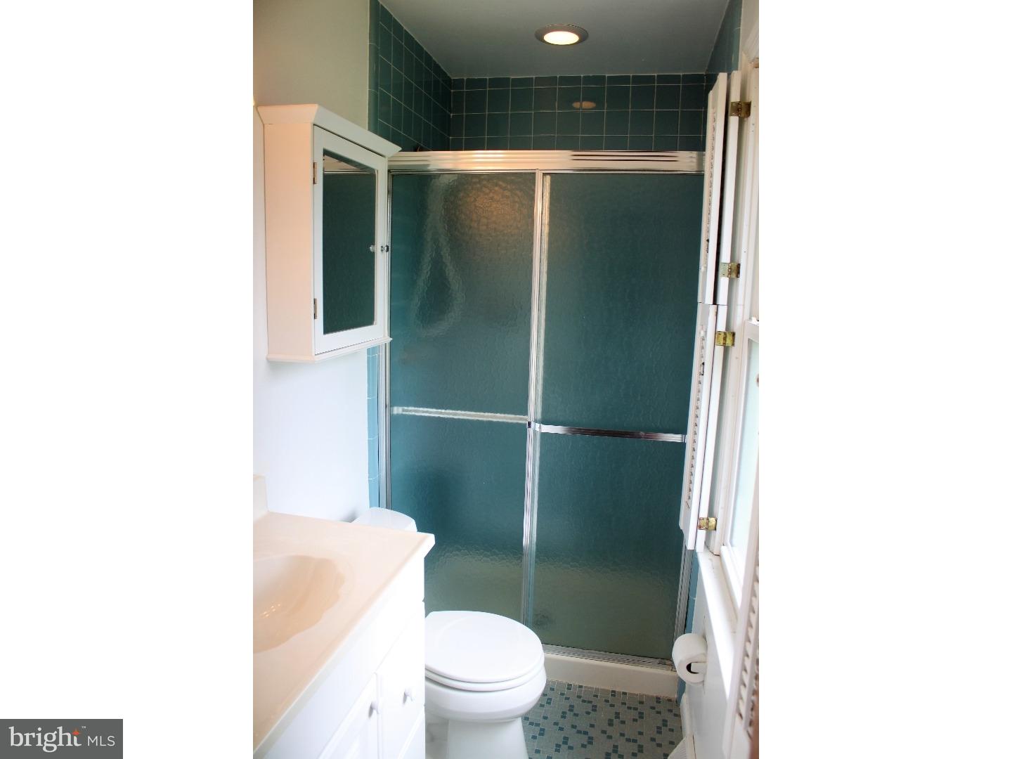 2608 Yellowstone Road Cinnaminson, NJ 08077 - Photo 8 of 21 Master Bathroom