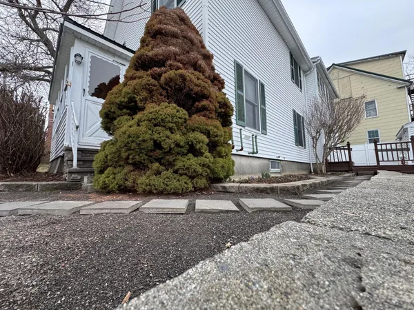 $289,000 | 33 Franklin Street, Augusta, ME 04330
