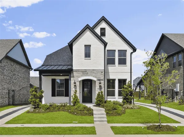 $430,000 | 1844 Rosedale Avenue, Van Alstyne, TX 75495
