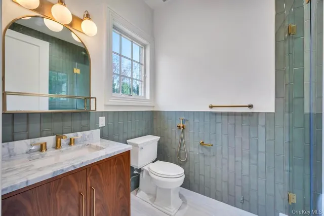 $4,988,888 | 6 Gables Court, Dix Hills, NY 11746