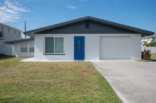 $2,800 | 3724 117th Street West, Bradenton, FL 34210