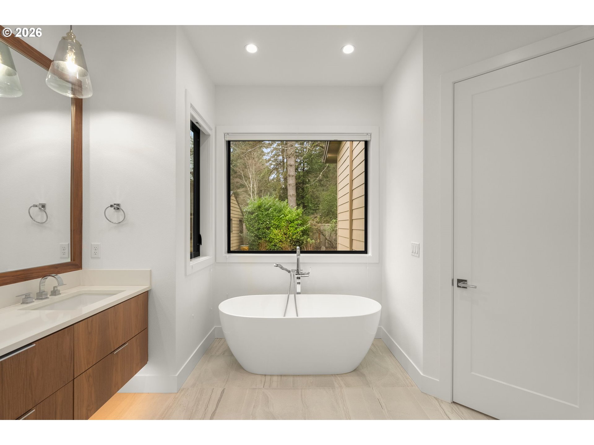 5455 Southwest Childs Road Lake Oswego, OR 97035 - Photo 19 of 48