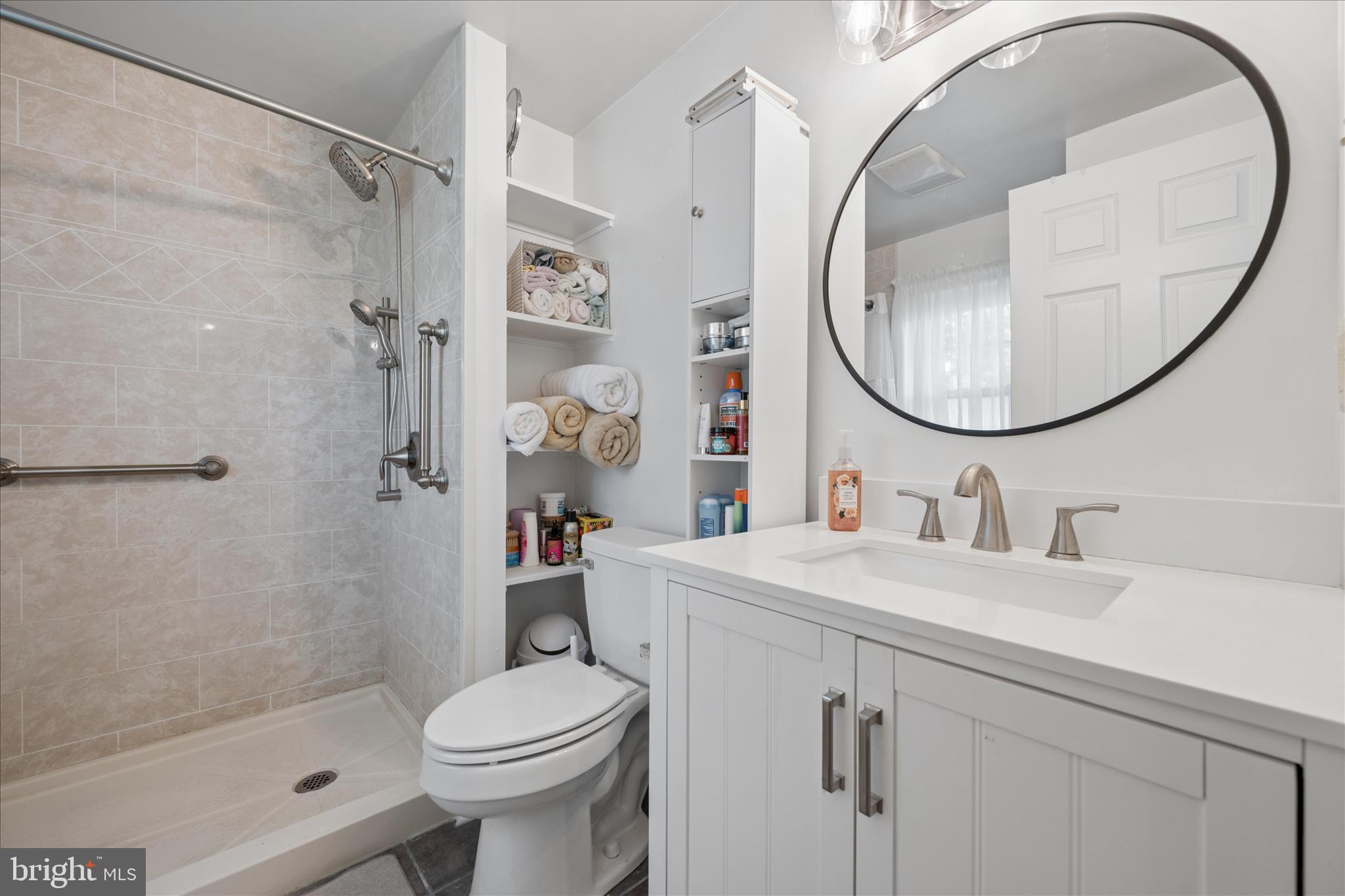 17223 Clover Leaf Road Hagerstown, MD 21740 - Photo 29 of 59 Primary Bathroom