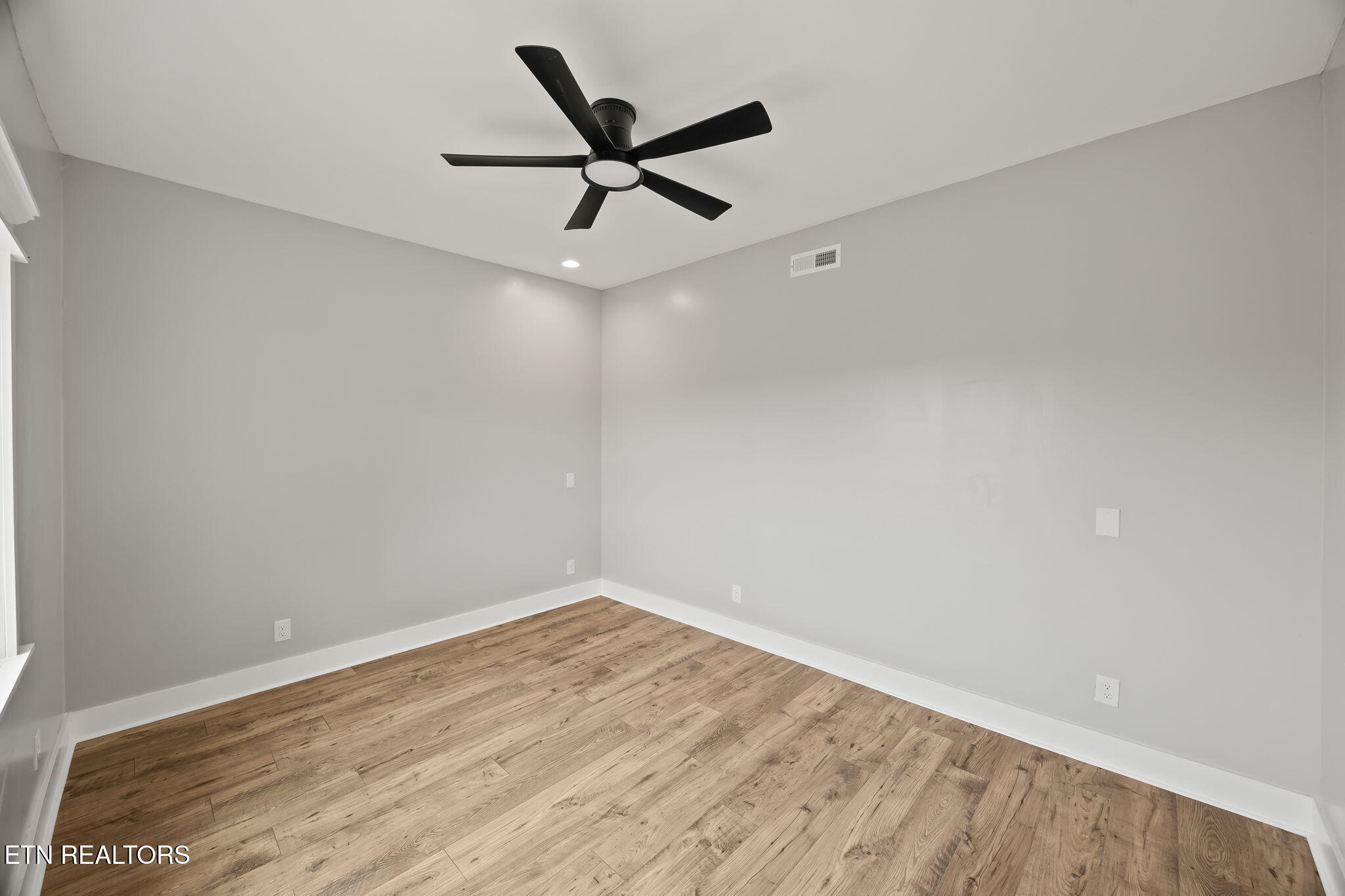 176 Bear Pause Road Byrdstown, TN 38549 - Photo 55 of 60 55-web-or-mls-176 Bear Pause Rd, Byrdsto