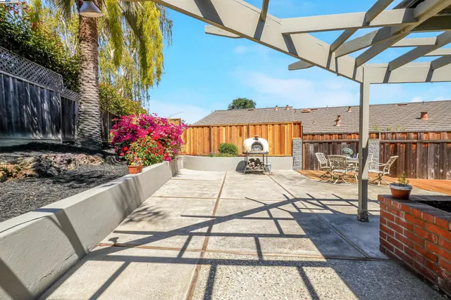 $1,249,000 | 5320 Nash Way, Castro Valley, CA 94546