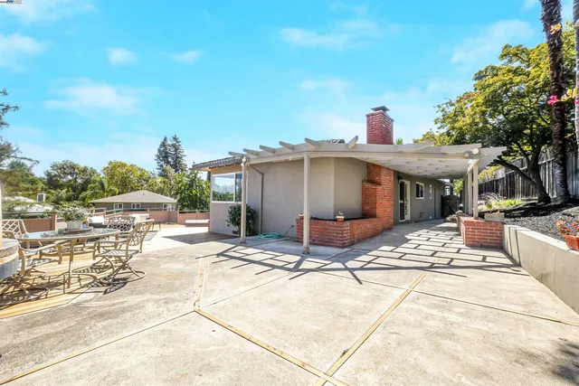$1,249,000 | 5320 Nash Way, Castro Valley, CA 94546