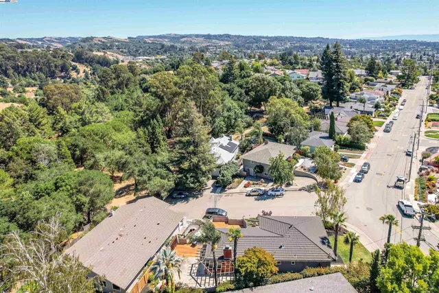 $1,249,000 | 5320 Nash Way, Castro Valley, CA 94546