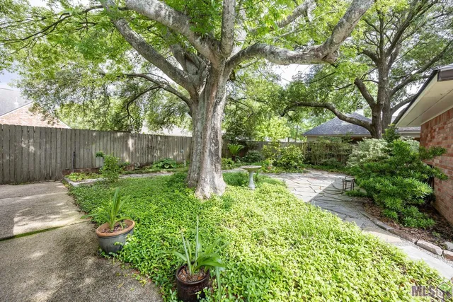 $380,000 | 6346 Belle Grove Drive, Baton Rouge, LA 70820