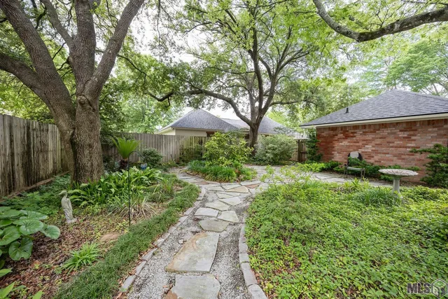 $380,000 | 6346 Belle Grove Drive, Baton Rouge, LA 70820