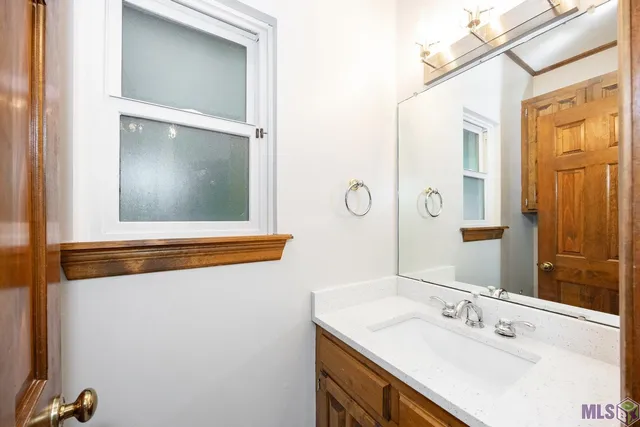 $380,000 | 6346 Belle Grove Drive, Baton Rouge, LA 70820