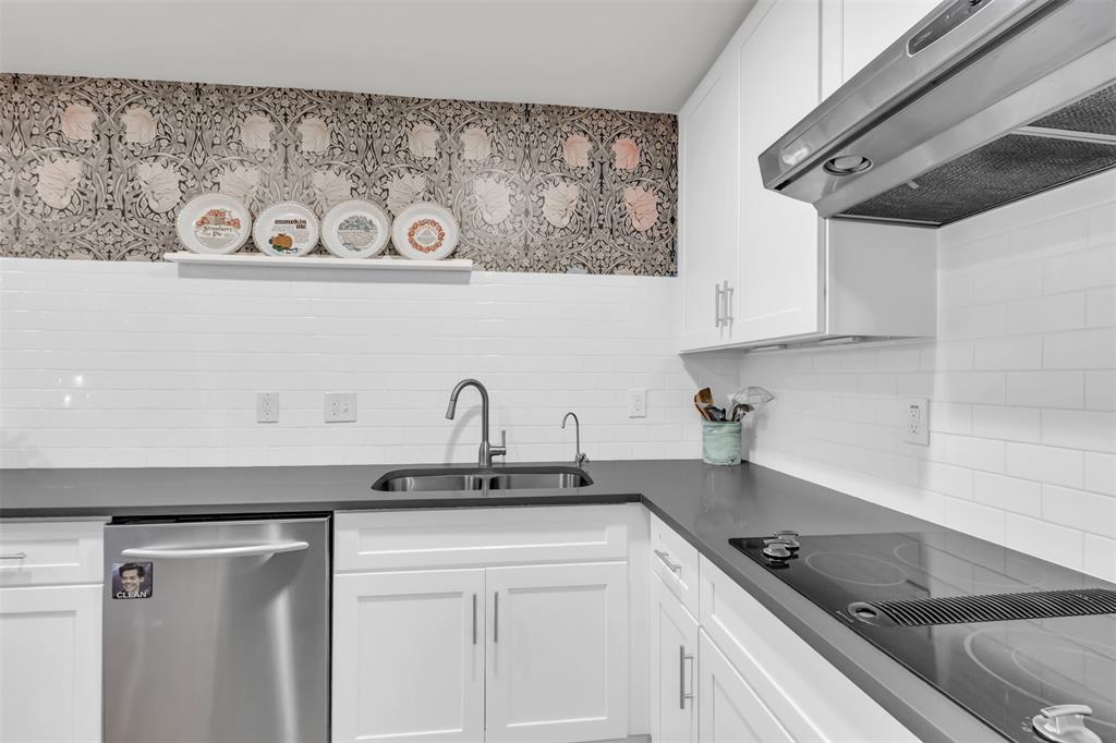 6127 Bandera Avenue, Unit D Dallas, TX 75225 - Photo 12 of 24