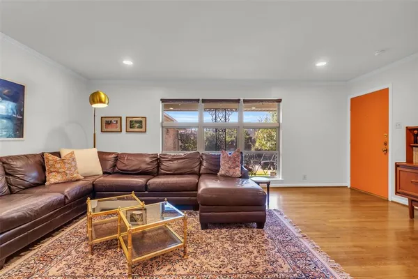 $285,000 | 6127 Bandera Avenue, Unit D, Dallas, TX 75225