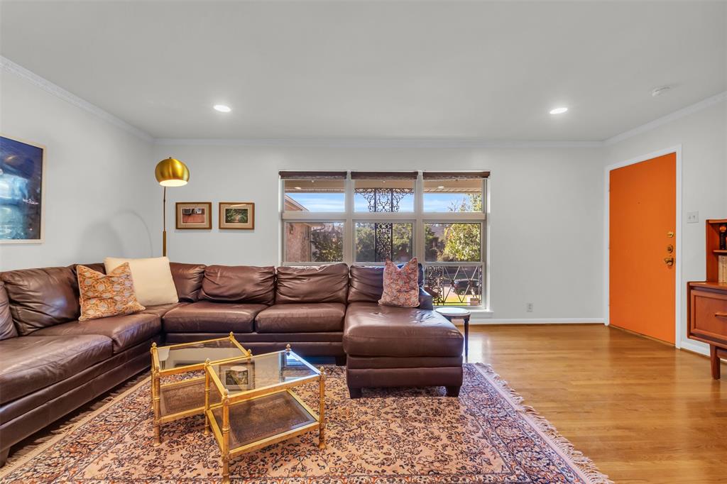 6127 Bandera Avenue, Unit D Dallas, TX 75225 - Photo 4 of 24