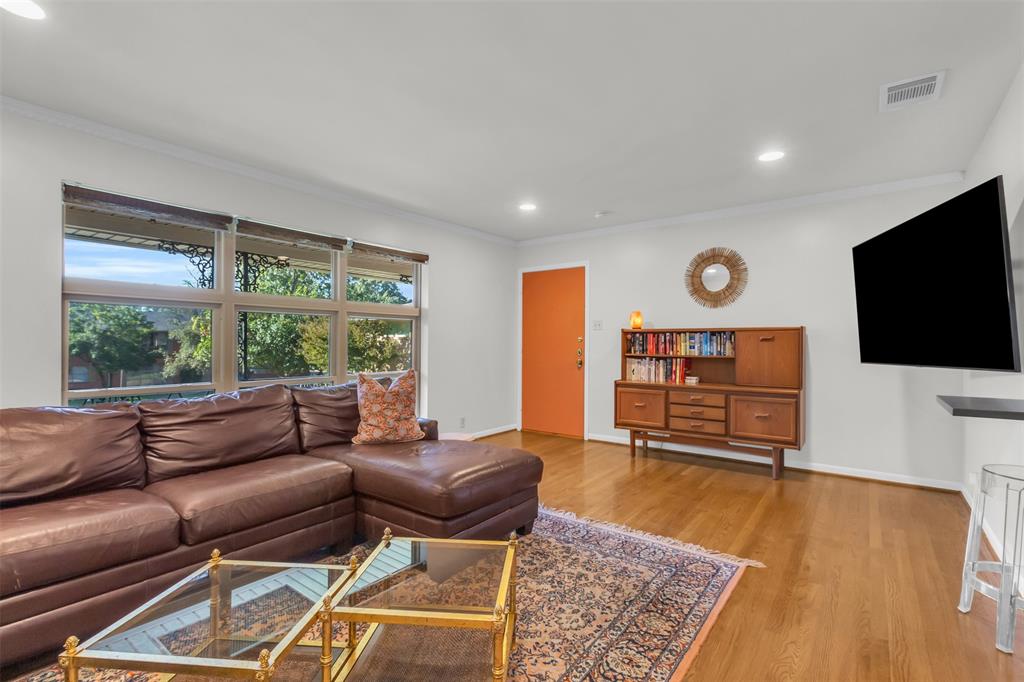 6127 Bandera Avenue, Unit D Dallas, TX 75225 - Photo 6 of 24