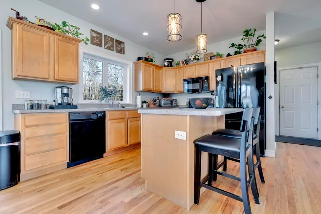 $614,999 | 20 Bittersweet Way, Windham, ME 04062